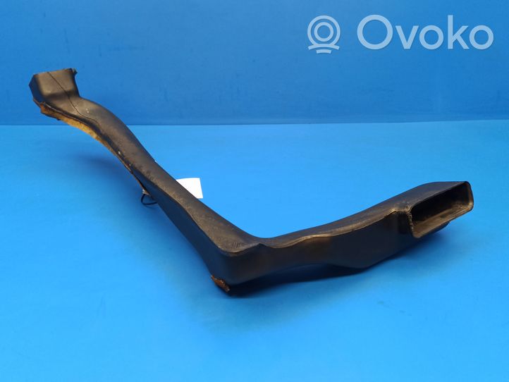 Volvo 240 Conduit d'air (cabine) 1307859