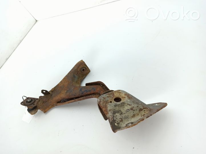 Volvo 240 Front lower control arm/wishbone 