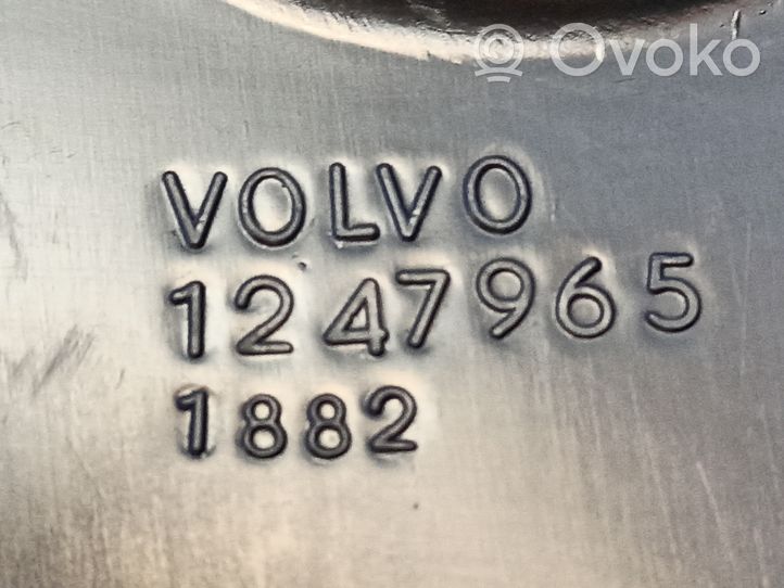 Volvo 240 Другая деталь отделки багажника 1247965