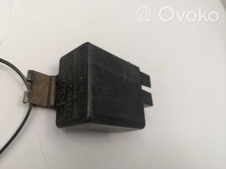 Volvo 760 Relè pompa del carburante 899931