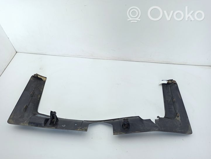 Volvo 760 Rivestimento della parte inferiore del paraurti posteriore 