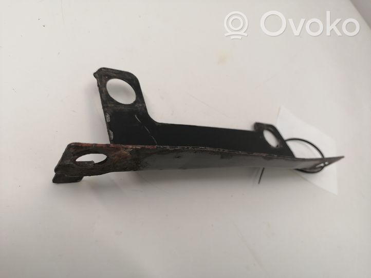 Volvo 760 Staffa del pannello di supporto del radiatore 