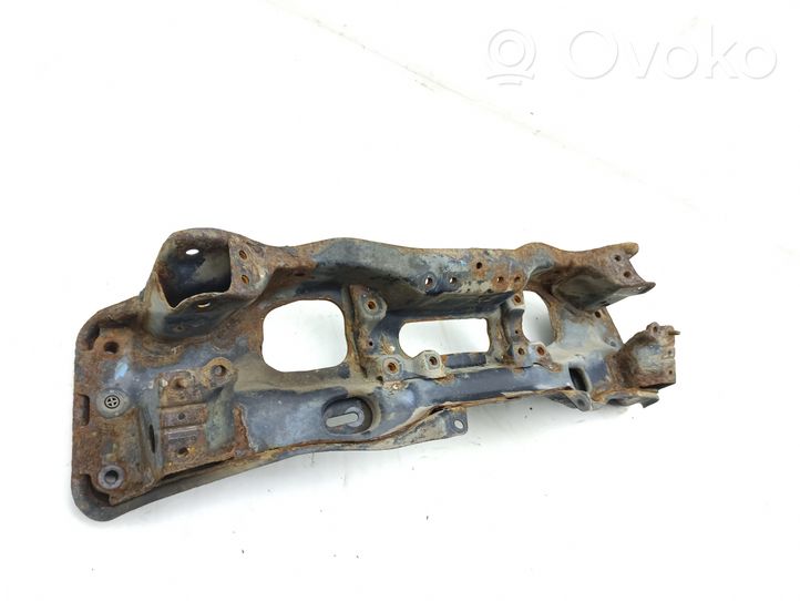 Subaru Legacy Sottotelaio anteriore 