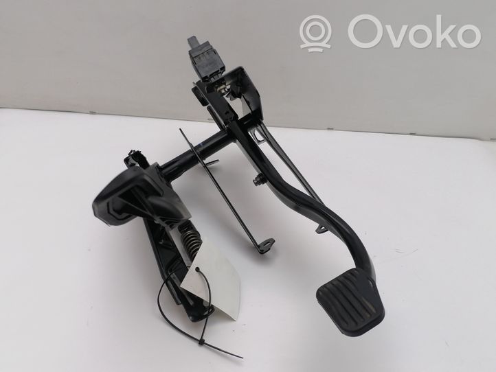 Volvo S60 Pedal assembly 3524406