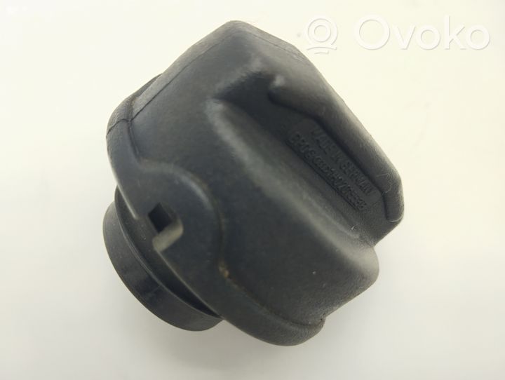 Audi A8 S8 D2 4D Tappo del serbatoio del carburante 1H0201553