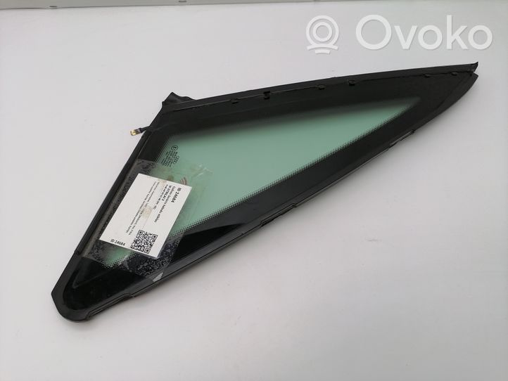 Audi A8 S8 D2 4D Fenêtre latérale avant / vitre triangulaire 4D0845299