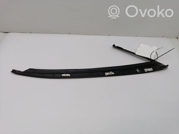 Audi A8 S8 D2 4D Garniture vitre latérale arrière 4D0853345