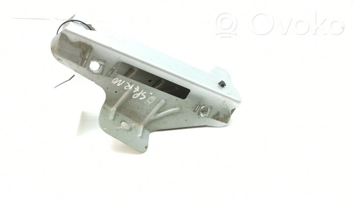 Nissan Primastar Supporto di montaggio del parafango 8200523291