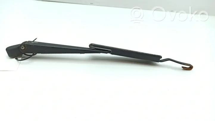 BMW 7 E23 Front wiper blade arm 3399990553