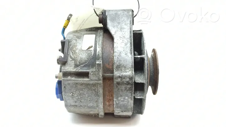 BMW 7 E23 Generatore/alternatore 1126610063