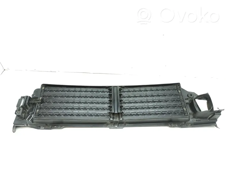 Volvo V90 Cross Country Déflecteur d'air de radiateur de refroidissement 31690201