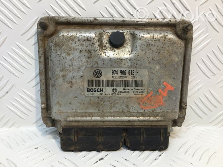 Volkswagen II LT Komputer / Sterownik ECU silnika 074906018H