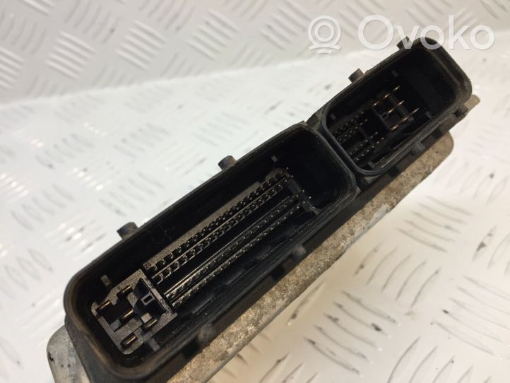 Volkswagen II LT Komputer / Sterownik ECU silnika 074906018H