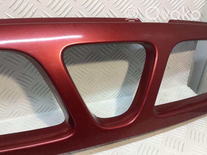 Nissan Terrano Grille de calandre avant 623107F