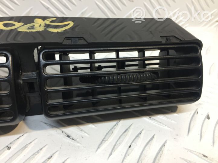 Mitsubishi Pajero Grille d'aération centrale SPC00416