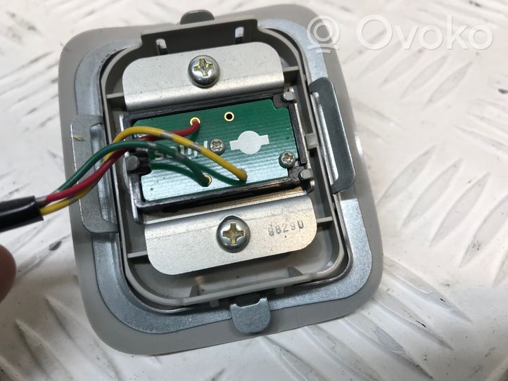 Nissan Qashqai+2 Interruptor del techo solar 9829U