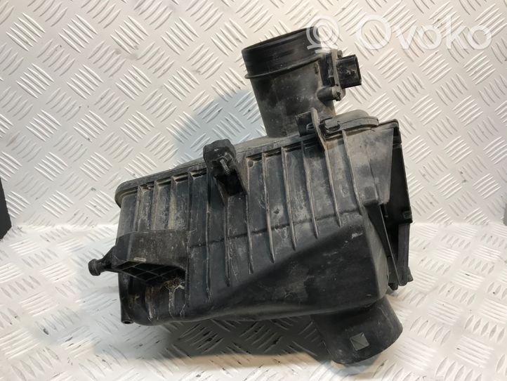 Nissan Qashqai+2 Boîtier de filtre à air 226807S000