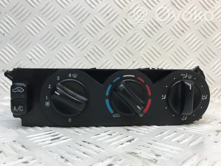 Mercedes-Benz ML W163 Panel klimatyzacji 1638300185