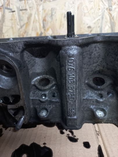 Volkswagen Crafter Engine head 076103373D