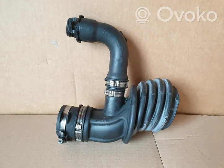 Volvo C30 Tube d'admission d'air 7210086501