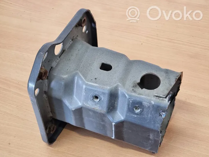 Volvo V60 Longherone lato anteriore 