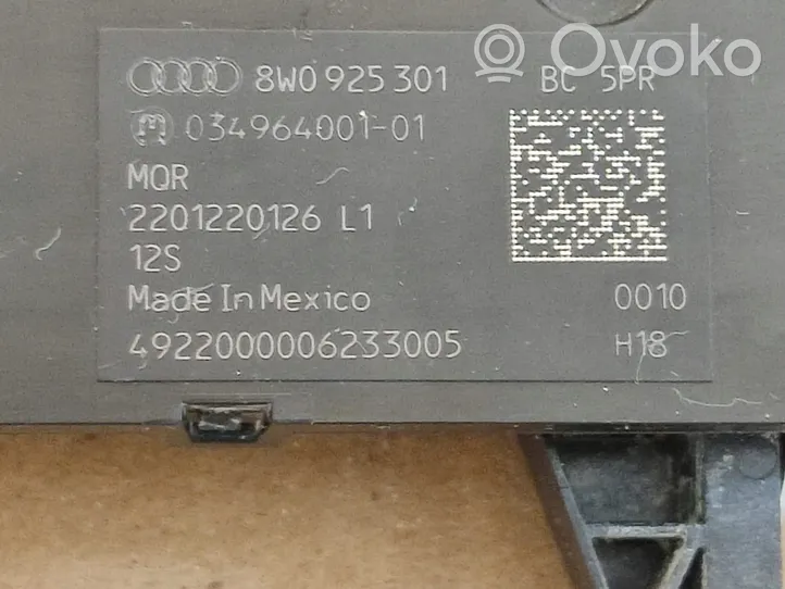 Audi A5 Zestaw przełączników i przycisków 8W0925301
