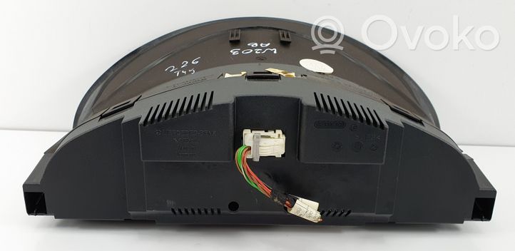 Mercedes-Benz C AMG W203 Speedometer (instrument cluster) A2035409411