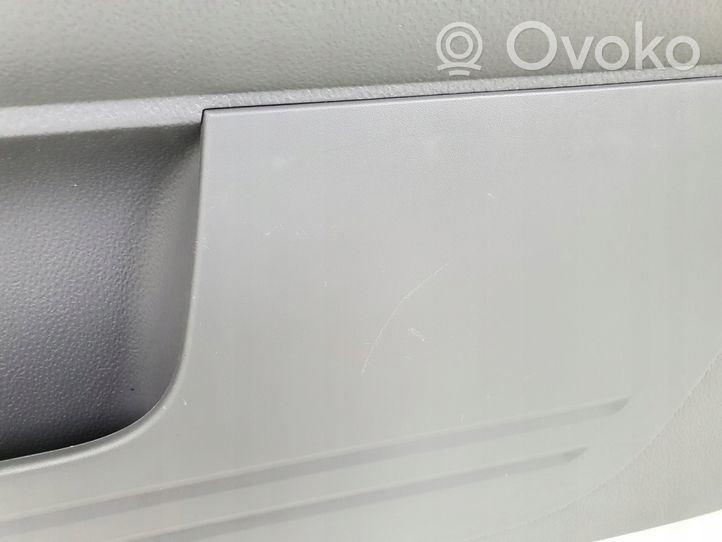 Hyundai Getz Rivestimento del pannello della portiera anteriore 823021C260