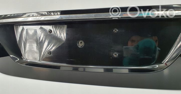 Mercedes-Benz E W211 Cornice porta targa 2117500237