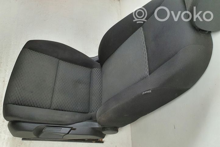 Volkswagen Golf VI Front driver seat 