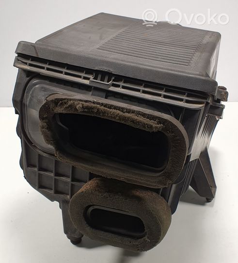 Chevrolet Tahoe Air filter box 25322546