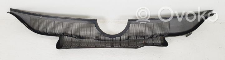 Mercedes-Benz 190 W201 Wiper trim 2018360402