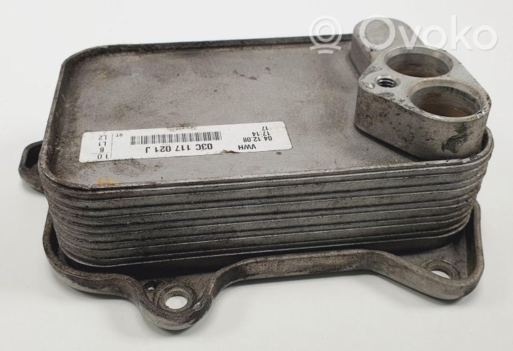 Volkswagen Golf VI Pavarų dėžės tepalo radiatorius 03C-117-021-J