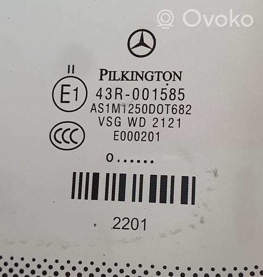 Mercedes-Benz A W169 Переднее стекло 43R-001585