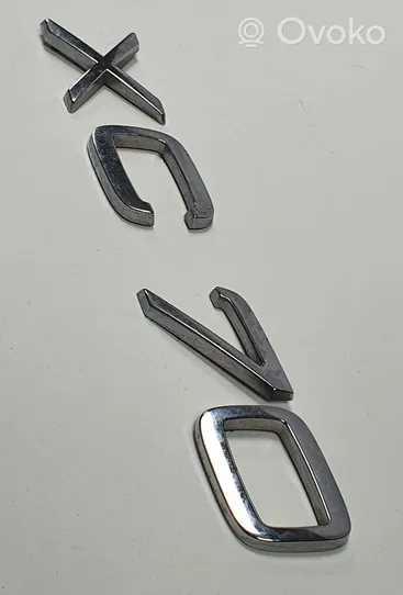 Volvo XC70 Manufacturers badge/model letters 