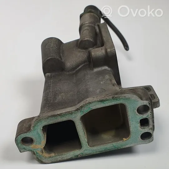 Volvo S40, V40 Obudowa termostatu 9209867