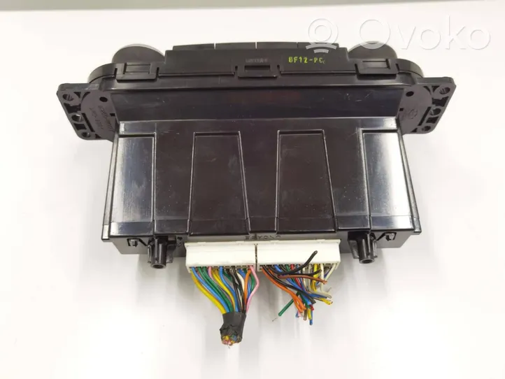 Hyundai Sonata Panel klimatyzacji BFV0022