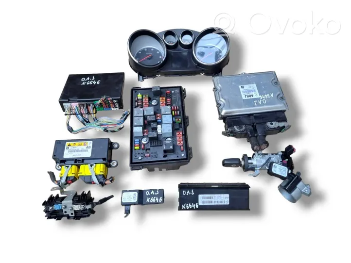 Opel Astra J Engine ECU kit and lock set 
