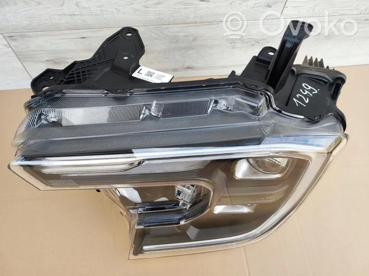 Ford Ranger Lampa przednia 