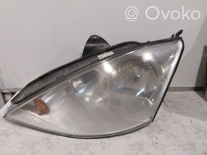 Ford Focus Phare frontale XS4113006