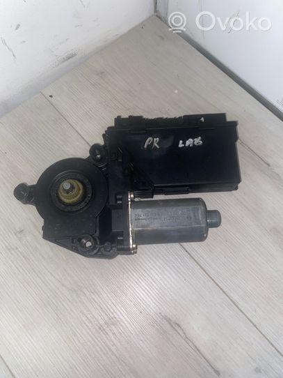 Audi A4 S4 B7 8E 8H Front door window regulator motor 8E0959802B