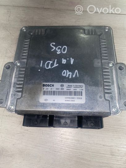 Volvo S40, V40 Calculateur moteur ECU 8200319969