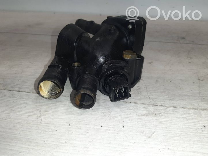 Volvo S40, V40 Thermostat/thermostat housing 8200065392