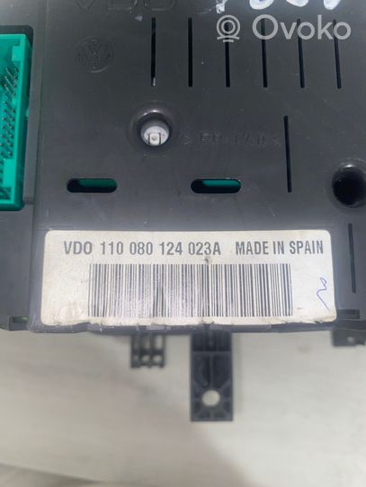 Volkswagen Polo Tachimetro (quadro strumenti) 110080124023A