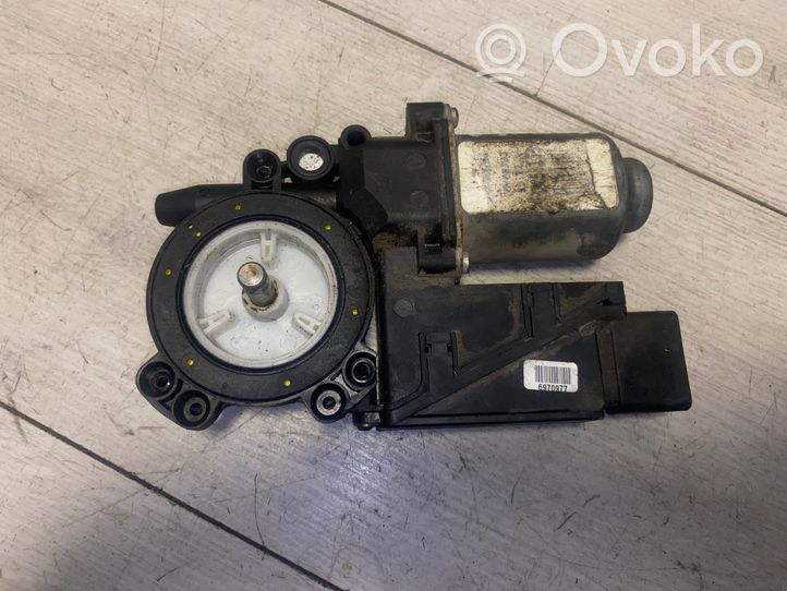 Toyota Corolla E120 E130 Moteur de lève-vitre de porte arrière 8200008330