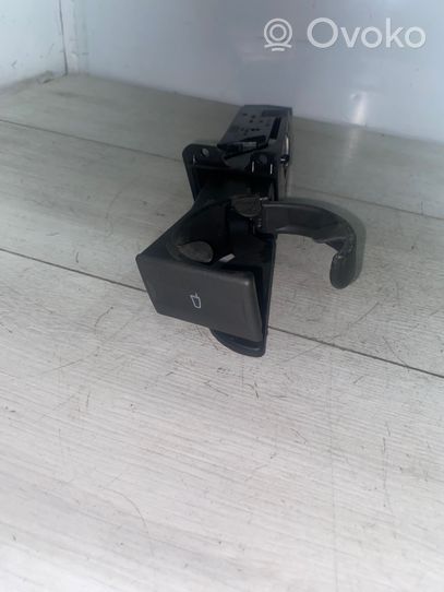Ford Mondeo Mk III Cup holder front 4S7113564