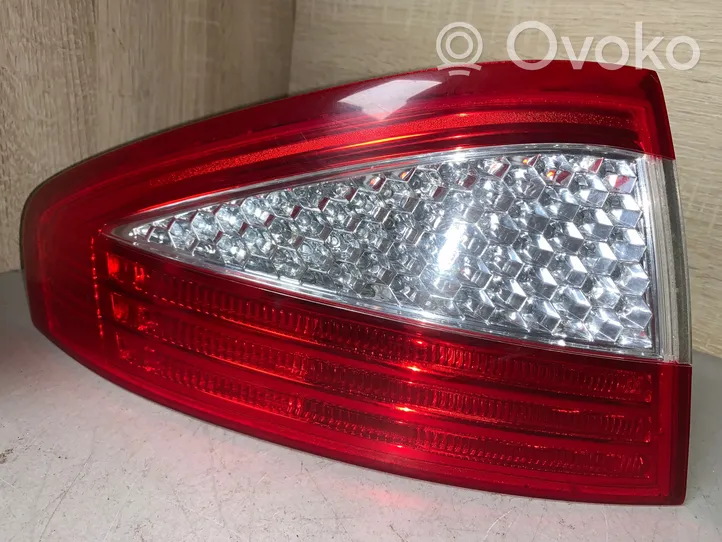 Ford Mondeo MK IV Lampa tylna 1S7113405A