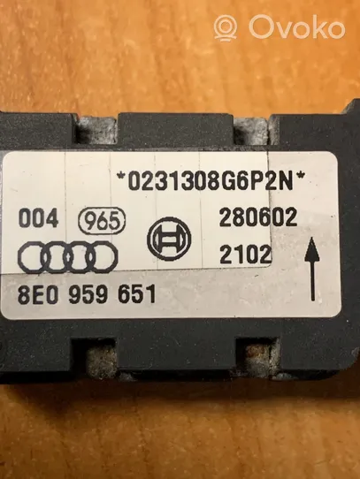 Audi A4 S4 B6 8E 8H Czujnik uderzenia Airbag 8E0959651