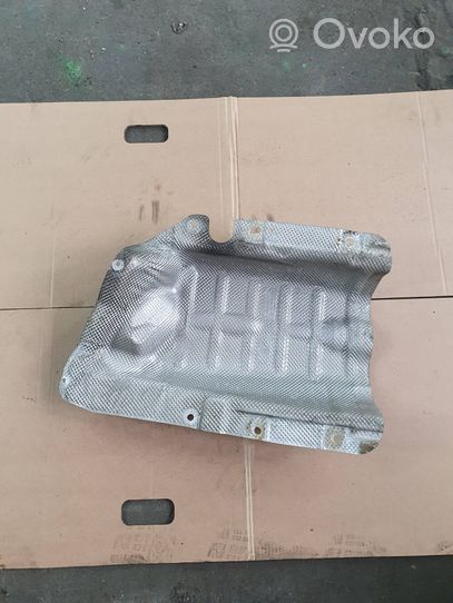 BMW 4 F32 F33 Bouclier thermique d'échappement 7241771