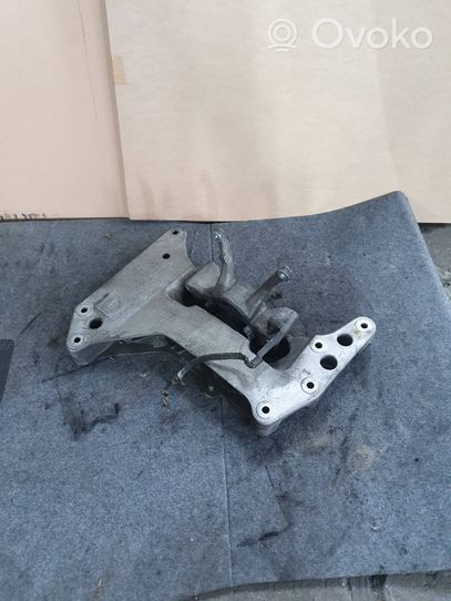 BMW 5 G30 G31 Supporto di montaggio scatola del cambio 6862577